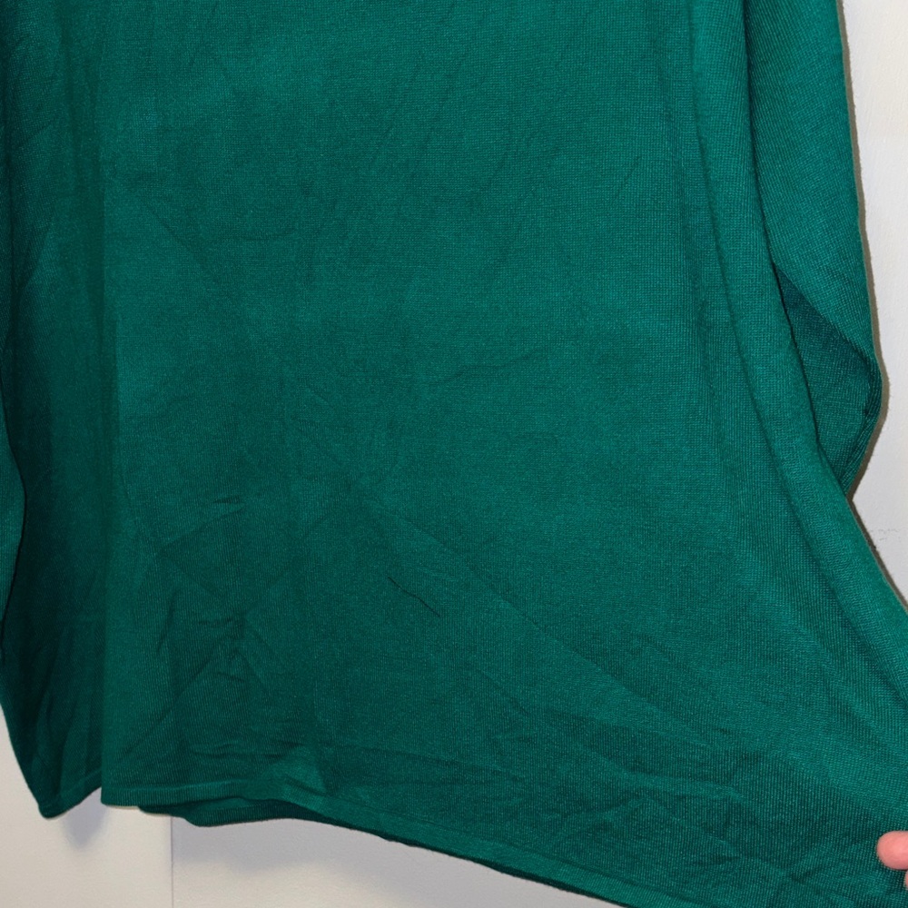 Roz & Ali Green light sweater with Black Beaded Shoulders - Picture 4 of 8
